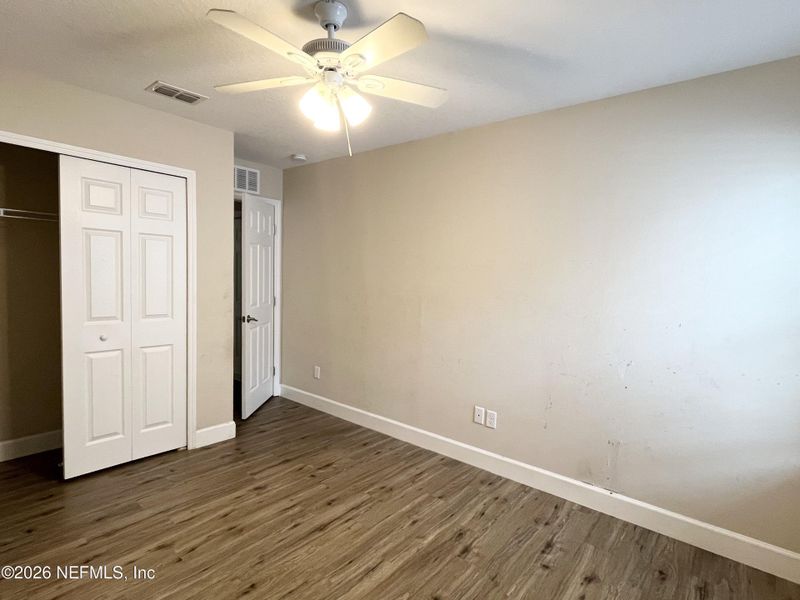 Spacious, unfurnished interior of a new home in , Jacksonville (Image 12).