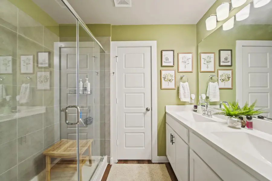 Image 6 of a home in Mustang Crossing.