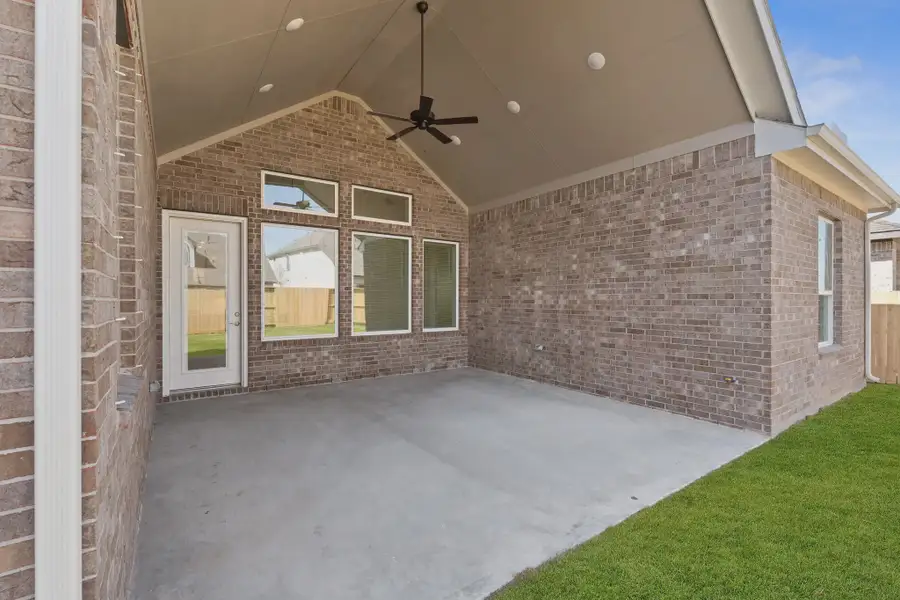 Representative exterior details of a home built from the Brentwood by Chesmar Homes in Riceland, Marion (Image 3).