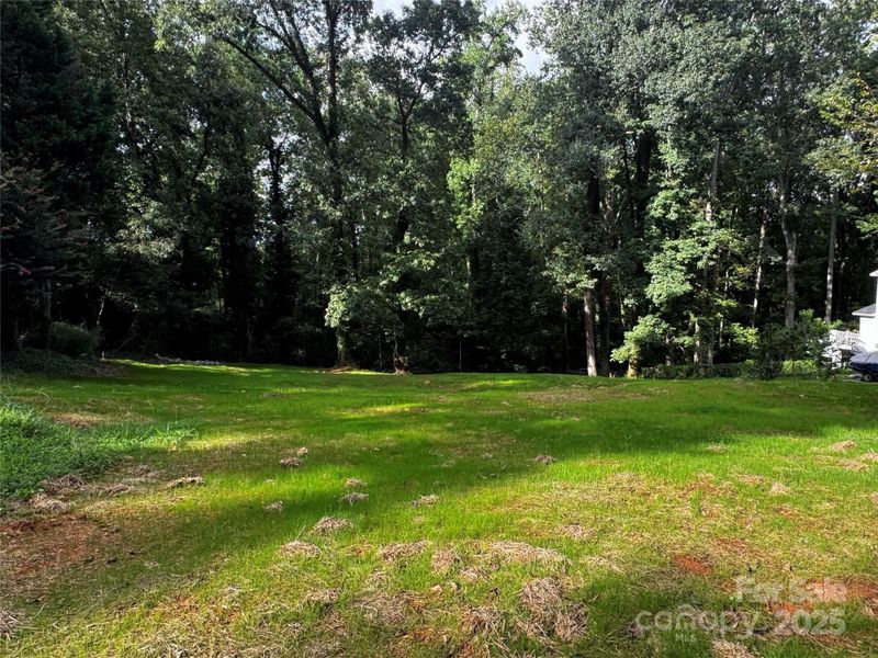 Image 10 of a home in .