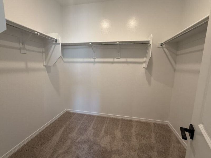 Primary suite walk in closet