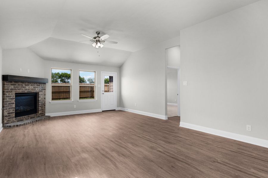 Spacious, unfurnished interior of a new home in Fox Landing, Caddo Mills (Image 11). Spacious, unfurnished interior of a new home in Fox Landing, Caddo Mills (Image 11).