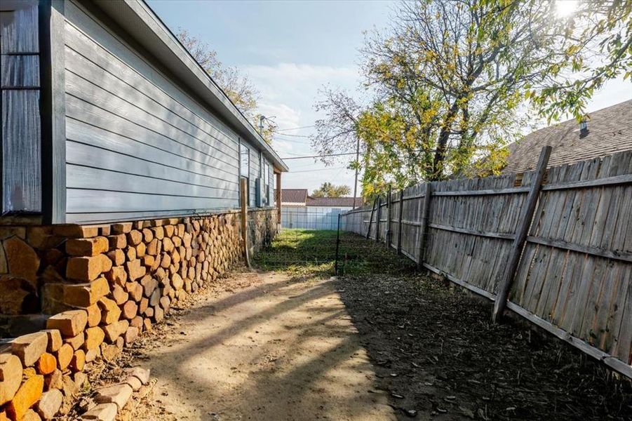 Exterior details and patio area of a home in , Mineral Wells (Image 16). Exterior details and patio area of a home in , Mineral Wells (Image 16).