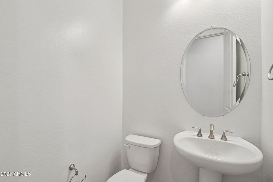 23-web-or-mls-E Saddle Way-S1212-023