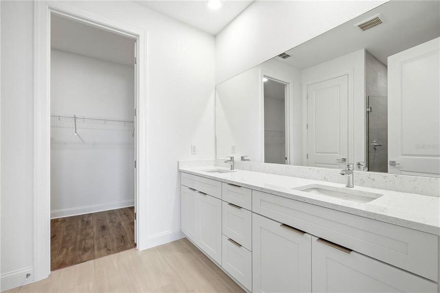 Furnished interior view inside a new home in , Apollo Beach (Image 9).