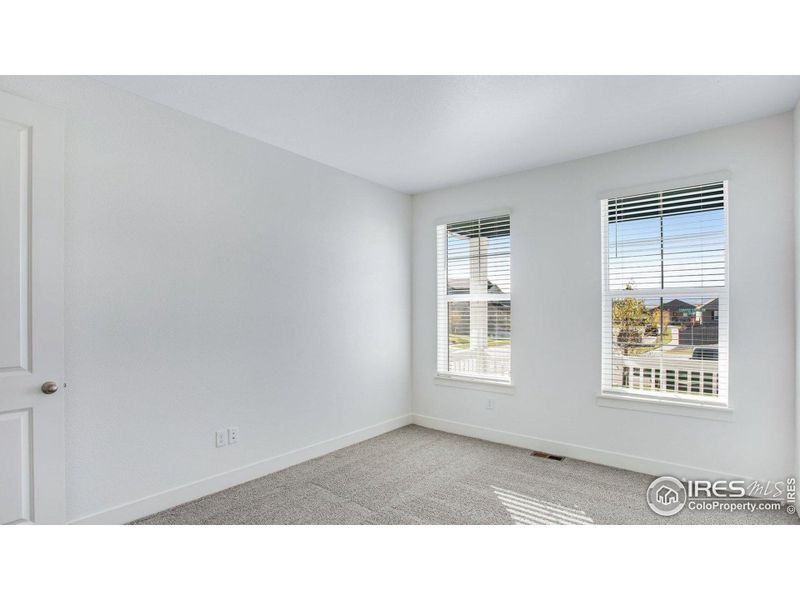 Spacious, unfurnished interior of a new home in Vantage, Berthoud (Image 28).