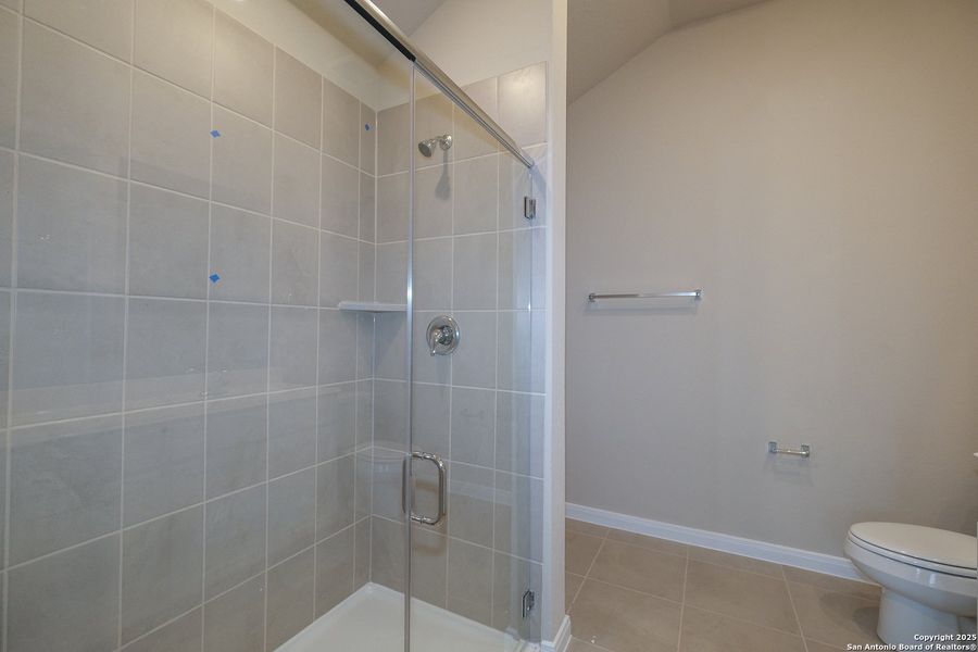 Furnished interior view inside a new home in Park Place, New Braunfels (Image 33).