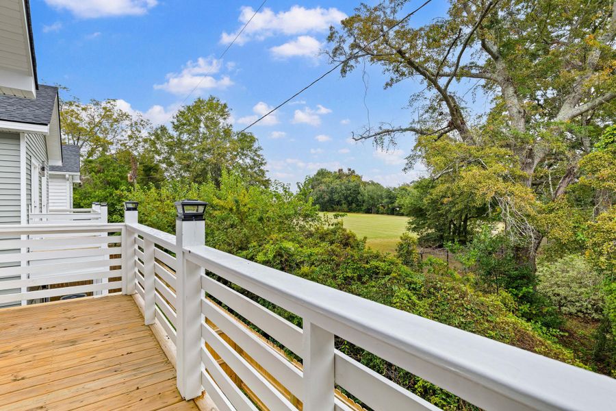 Exterior details and patio area of a home in , North Charleston (Image 17).