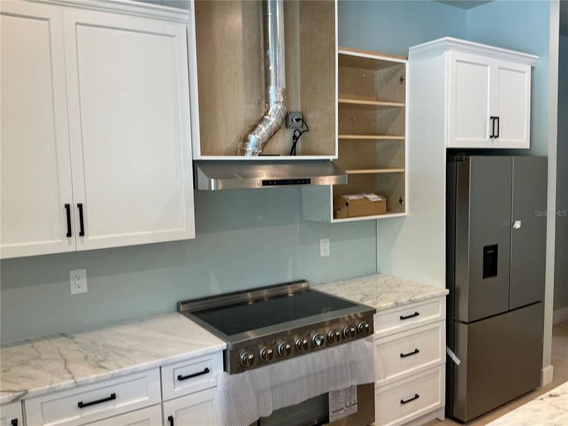 Furnished interior view inside a new home in , Deland (Image 10).