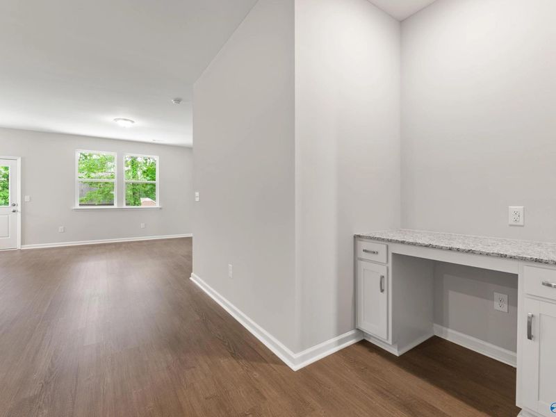 Spacious, unfurnished interior of a new home in Bailey Park, Fayetteville (Image 10).