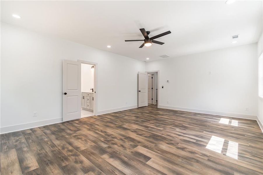 Spacious, unfurnished interior of a new home in , Decatur (Image 25).