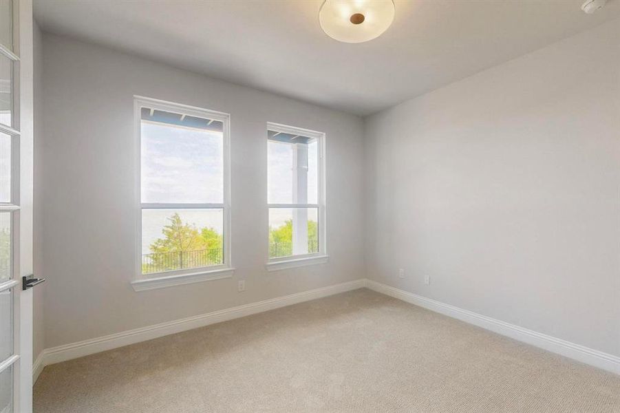 Spacious, unfurnished interior of a new home in , Rowlett (Image 20).