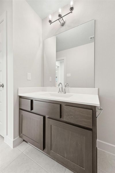 Representative image. Features, selections and colors may vary.