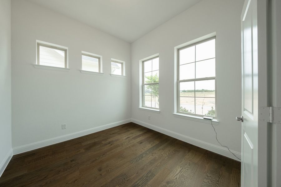 Spacious, unfurnished interior of a new home in Treeline, Justin (Image 21). Spacious, unfurnished interior of a new home in Treeline, Justin (Image 21).