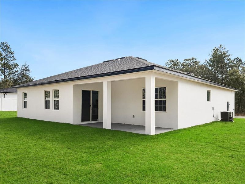 Exterior details and patio area of a home in , Ocala (Image 4). Exterior details and patio area of a home in , Ocala (Image 4).