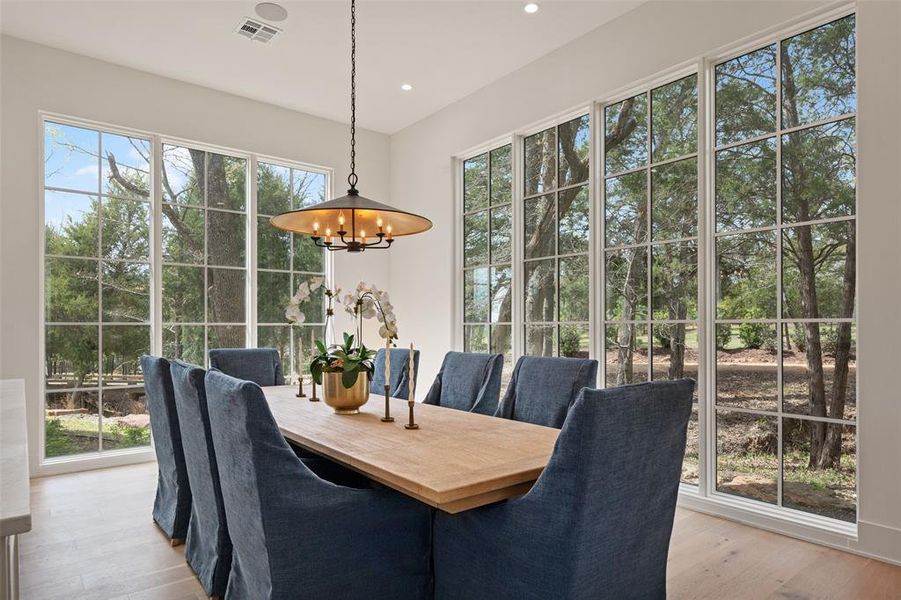 Furnished interior view inside a new home in , Malakoff (Image 18).