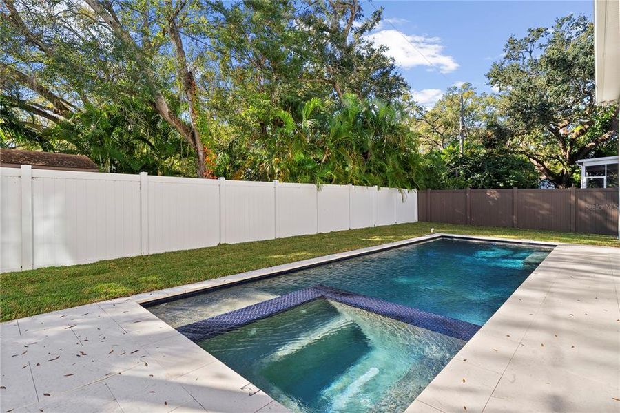 Exterior details and patio area of a home in , Tampa (Image 29).