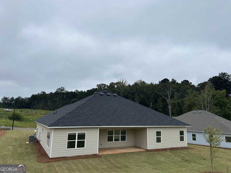 Image 5 of a home in Barrington Place.