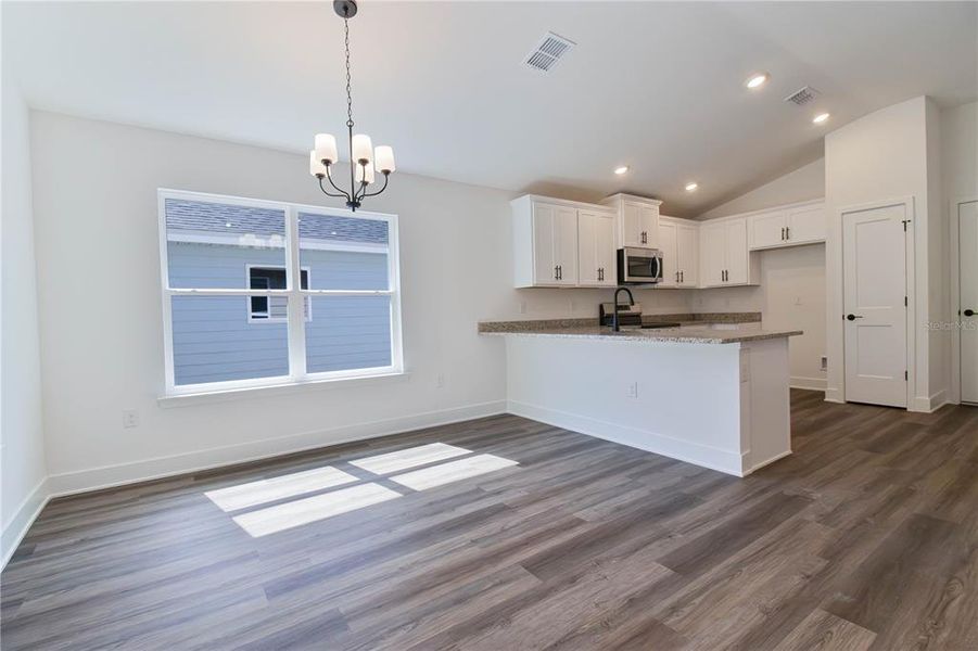 Spacious, unfurnished interior of a new home in Briarwood, Alachua (Image 20).