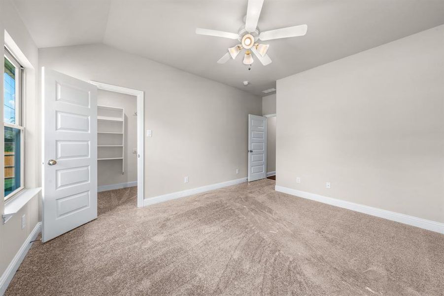 Spacious, unfurnished interior of a new home in Bridgepoint, Greenville (Image 24). Spacious, unfurnished interior of a new home in Bridgepoint, Greenville (Image 24).