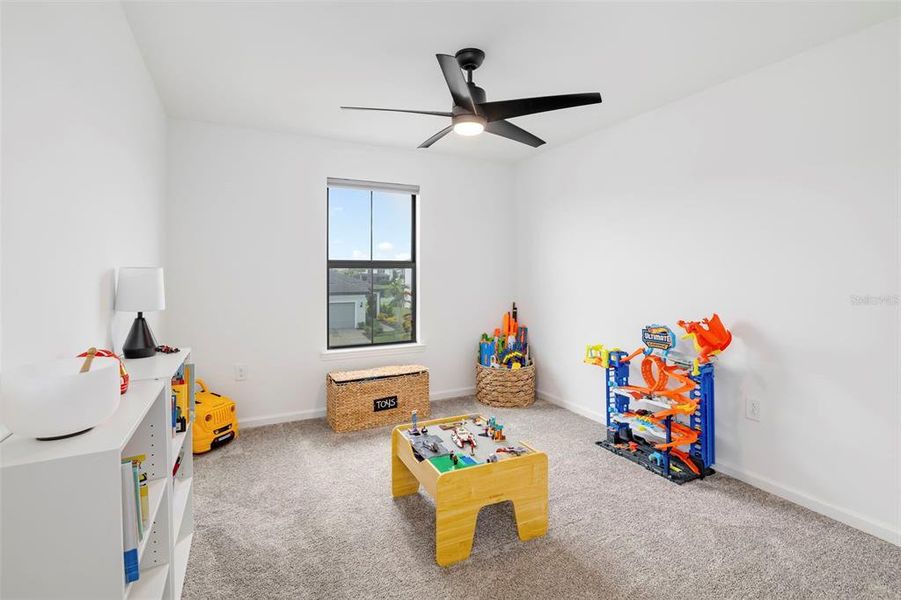 Furnished interior view inside a new home in , Bradenton (Image 39).
