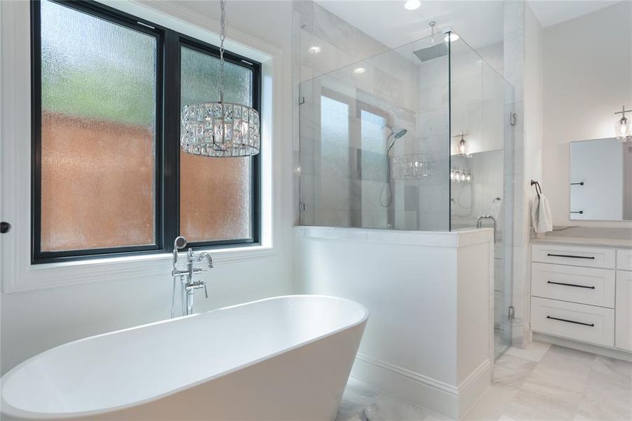 Furnished interior view inside a new home in , Richardson (Image 15).