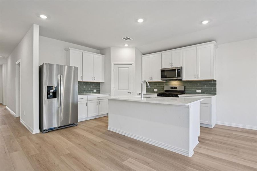 Furnished interior view inside a new home in Lakehaven - Signature Series, Farmersville (Image 8). Furnished interior view inside a new home in Lakehaven - Signature Series, Farmersville (Image 8).