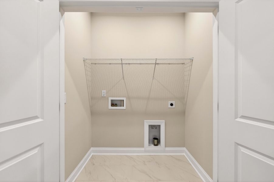 Spacious, unfurnished interior of a new home in Old Town Village, Waxhaw (Image 37). Spacious, unfurnished interior of a new home in Old Town Village, Waxhaw (Image 37).