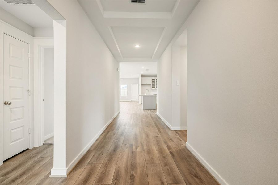 Spacious, unfurnished interior of a new home in River Ranch, Dayton (Image 22).