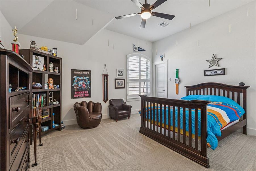 Furnished interior view inside a new home in Cambridge Estates, Prosper (Image 17). Furnished interior view inside a new home in Cambridge Estates, Prosper (Image 17).