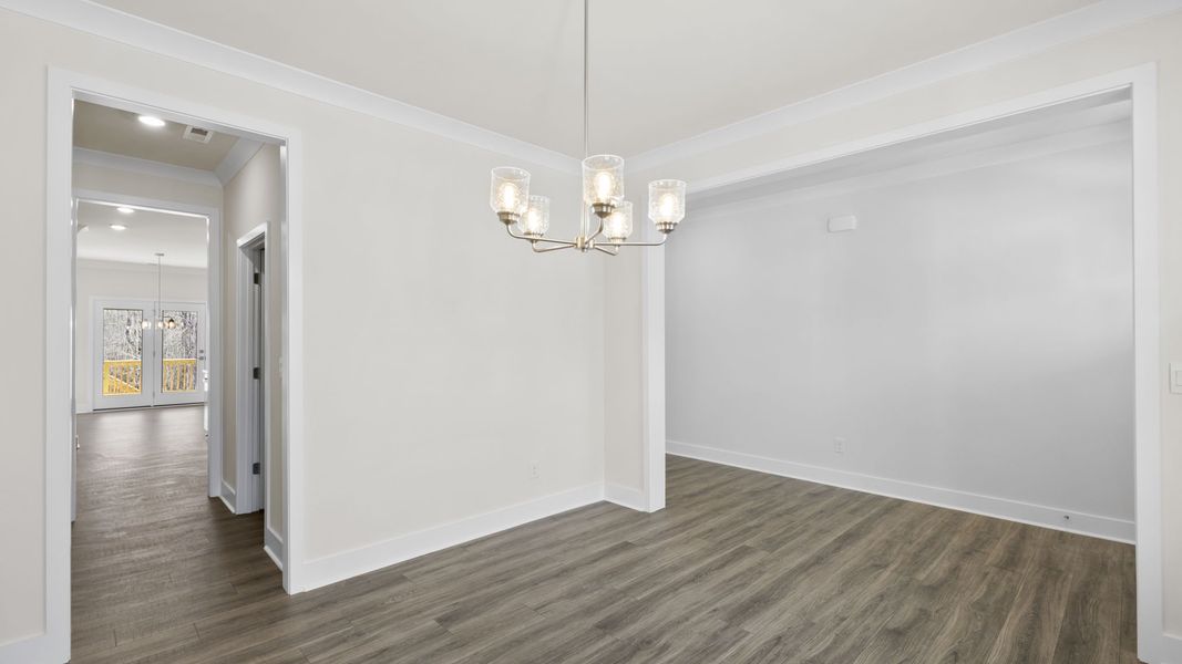 Spacious, unfurnished interior of a new home in Hemlock, Williamston (Image 17).