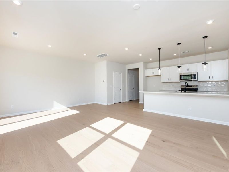 Spacious, unfurnished interior of a new home in Fifteen 15 Cannon, Charlotte (Image 21).