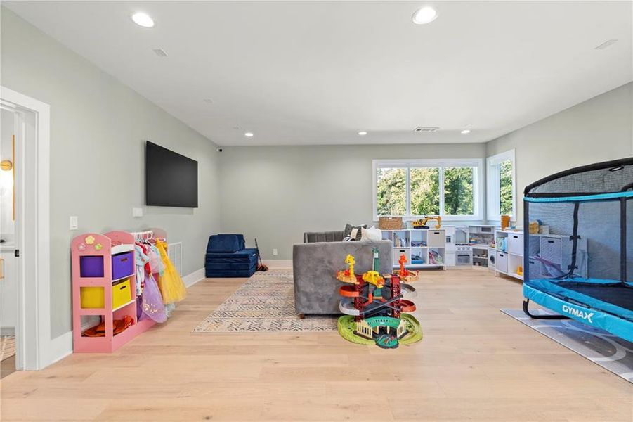 Image 54 of a home in .