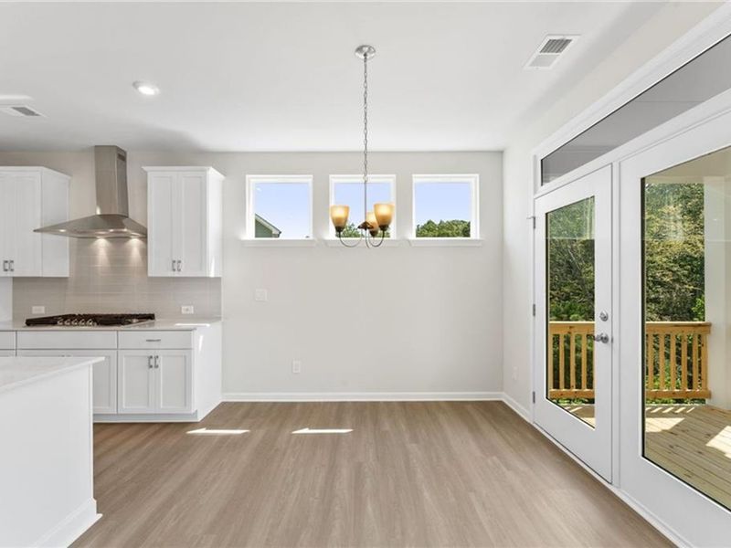 Spacious, unfurnished interior of a new home in Riverwood, Dallas (Image 13).