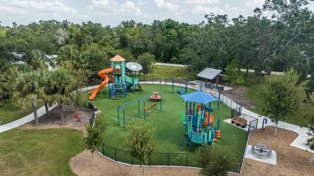 Community amenities in Lakeview Crossing – Classic Series, Sarasota (Image 6).