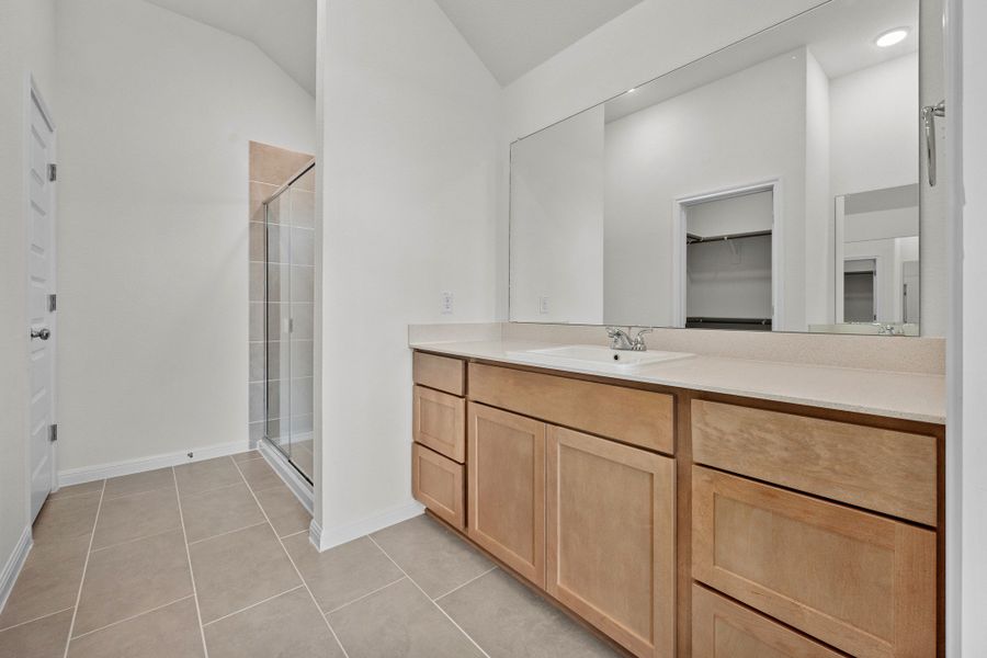 Furnished interior view inside a new home in Trinity Ranch, Elgin (Image 11).