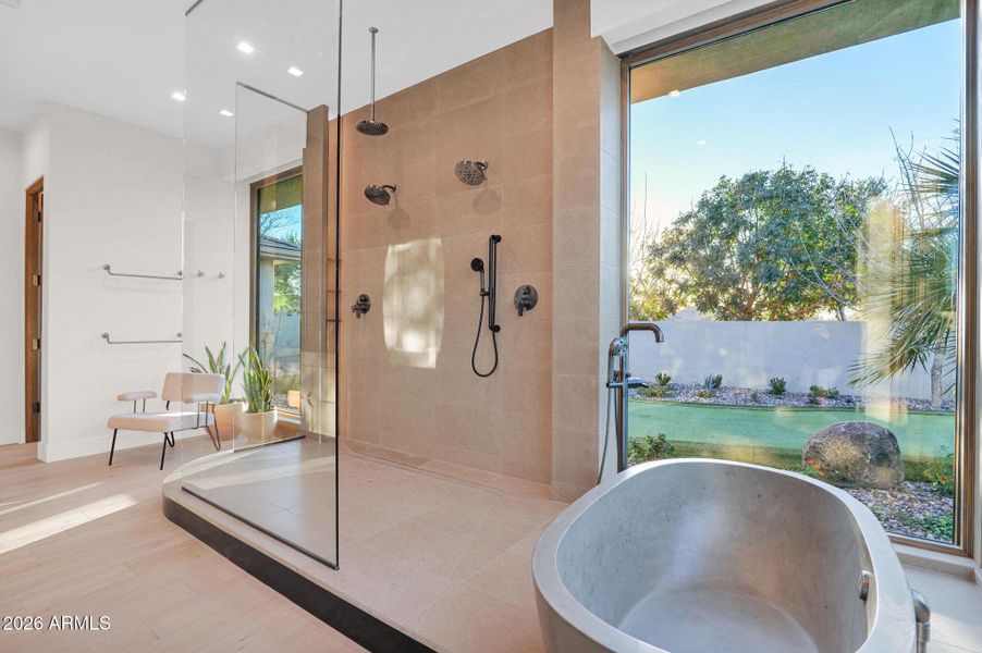 Master Bathroom Master Bathroom