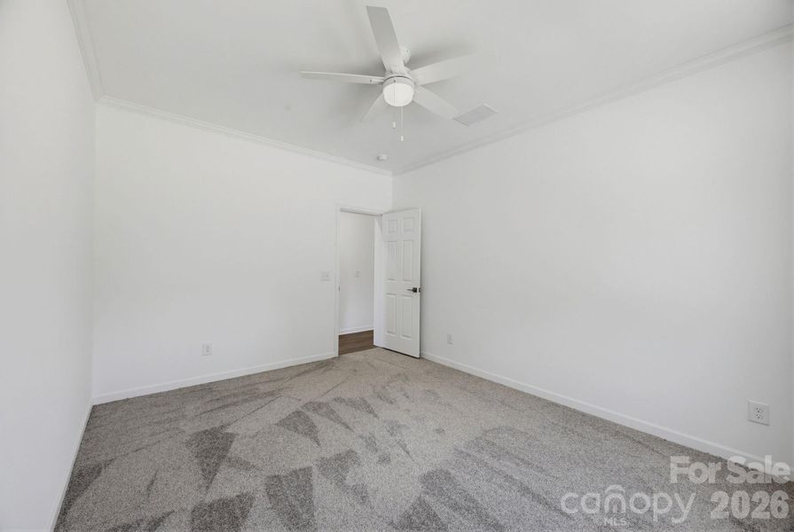 Spacious, unfurnished interior of a new home in , Newton (Image 25).