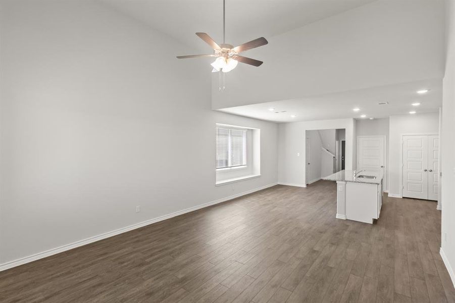 Spacious, unfurnished interior of a new home in Retreat at Fossil Creek, Fort Worth (Image 14). Spacious, unfurnished interior of a new home in Retreat at Fossil Creek, Fort Worth (Image 14).