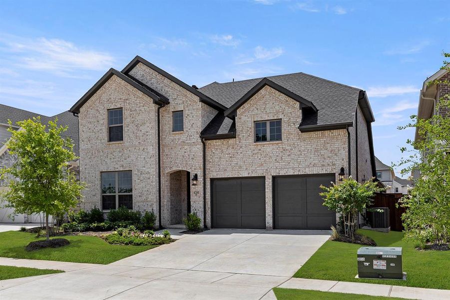 02. 4281 Berylline - Front (2)