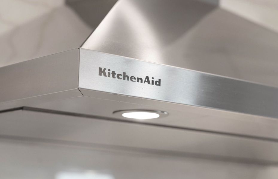 Representative interior finishes for a home built from the Stellar by Del Webb in Del Webb Austin at Lost Pines, Bastrop (Image 70).