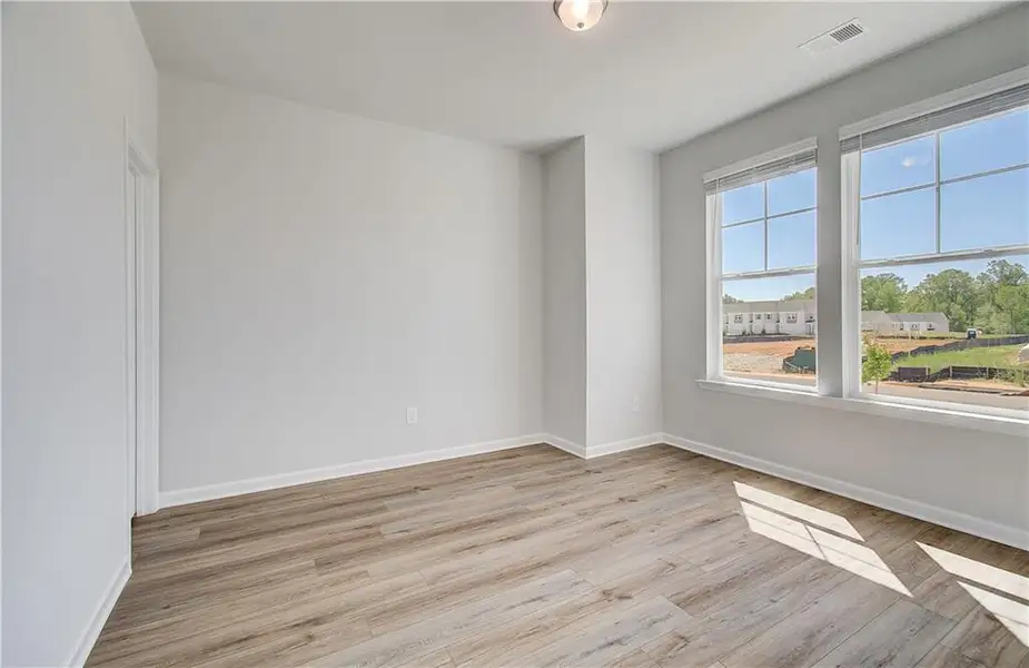 Spacious, unfurnished interior of a new home in Bowers Farm, McDonough (Image 21).