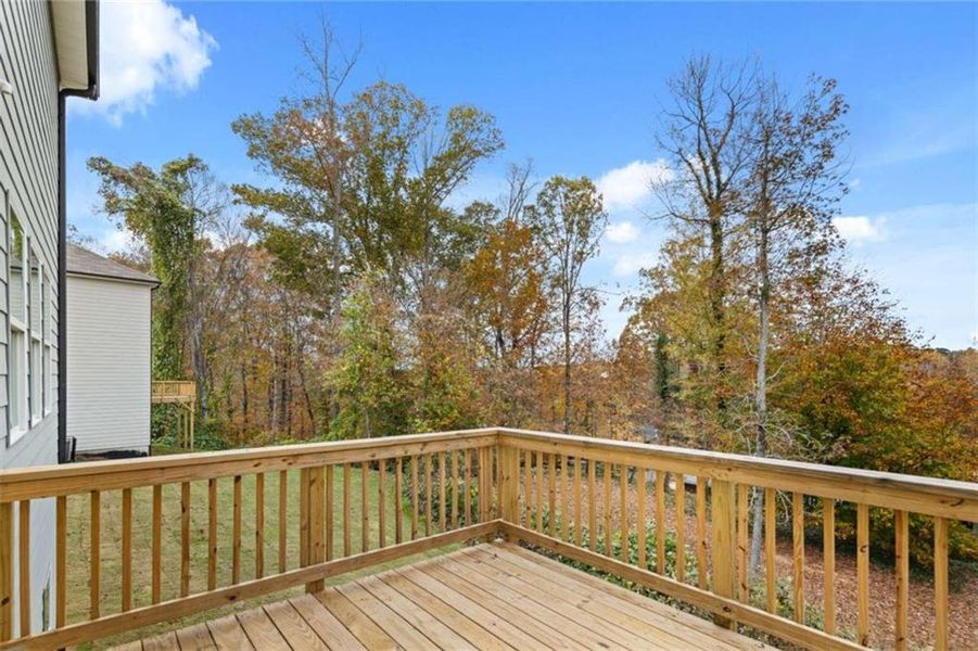 Exterior details and patio area of a home in Hillbrooke Preserve, Conyers (Image 3).