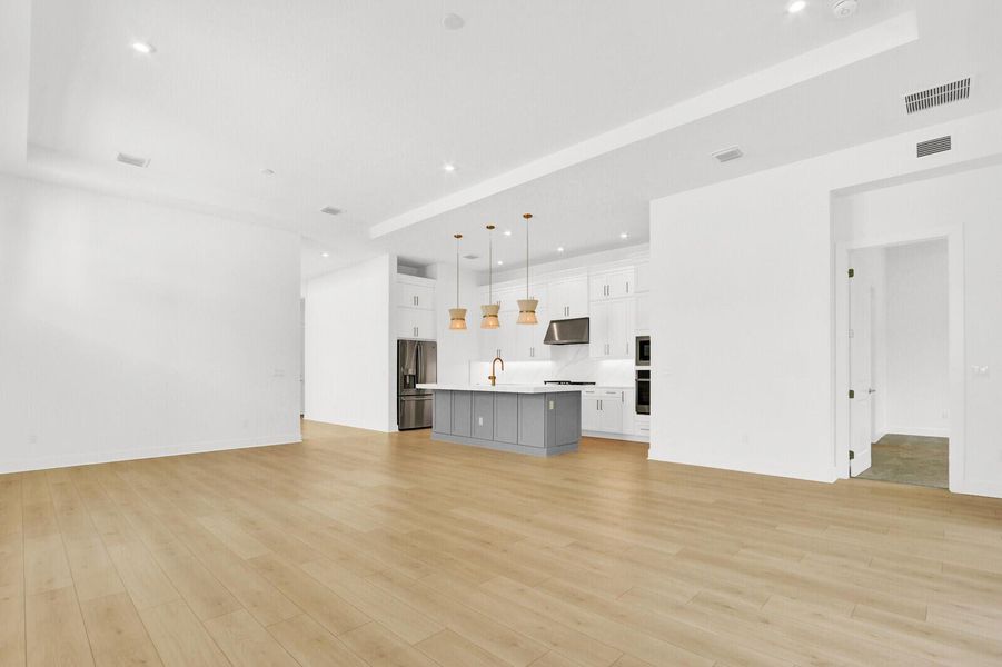 Spacious, unfurnished interior of a new home in Cove Royale, Stuart (Image 16).