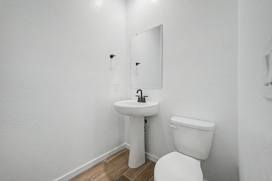 Furnished interior view inside a new home in Frontera, Surprise (Image 5).