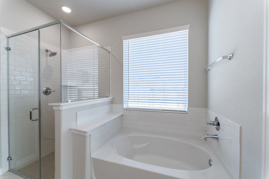 Furnished interior view inside a new home in Canterra Creek, Rosharon (Image 9).