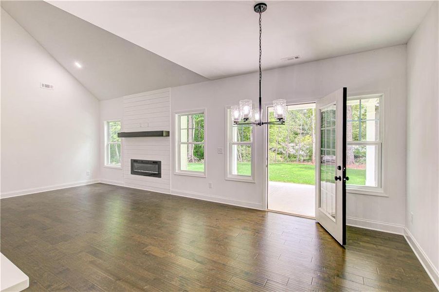 Spacious, unfurnished interior of a new home in , Villa Rica (Image 54).