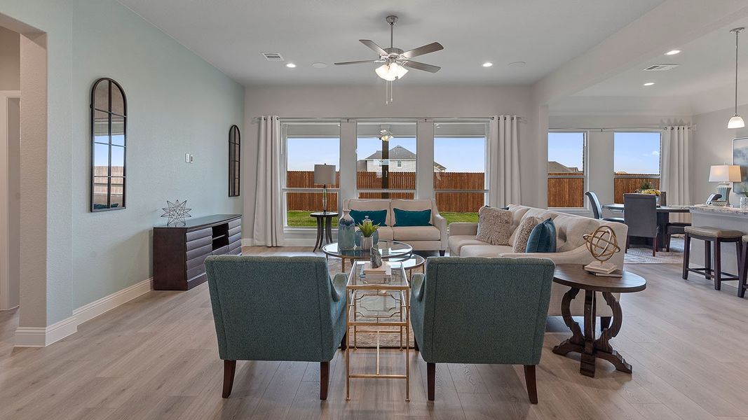 Representative furnished interior of a home built from the Guadalupe by D.R. Horton in Lakeview Pointe, Grand Prairie (Image 21).