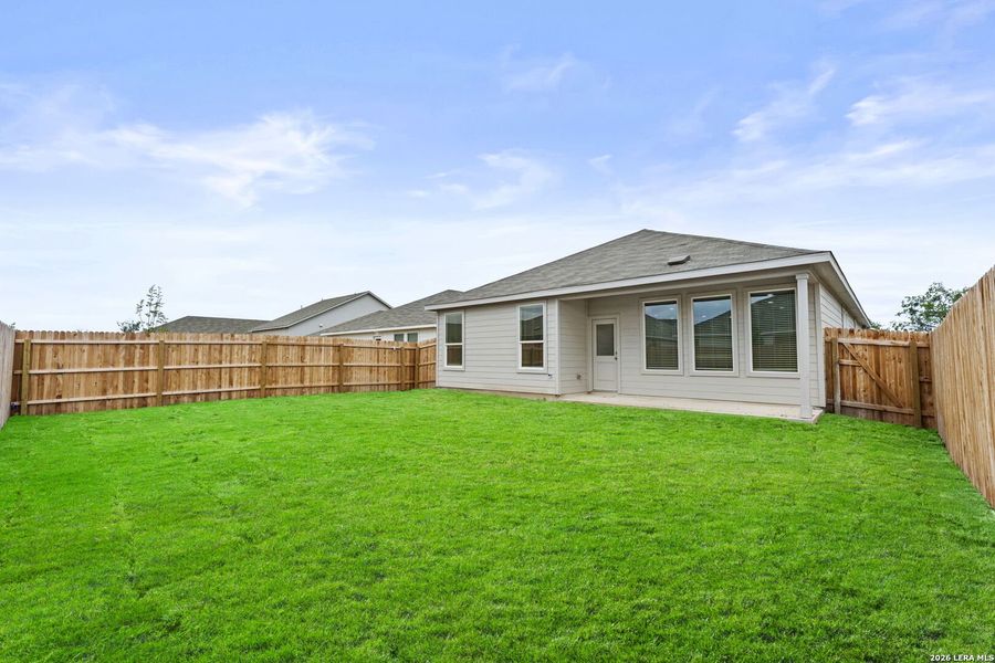 Exterior details and patio area of a home in Legacy Point, Von Ormy (Image 4).