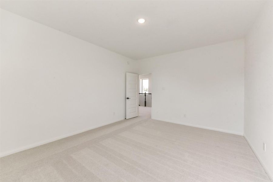 Spacious, unfurnished interior of a new home in Colony at Pinehurst, Pinehurst (Image 38).